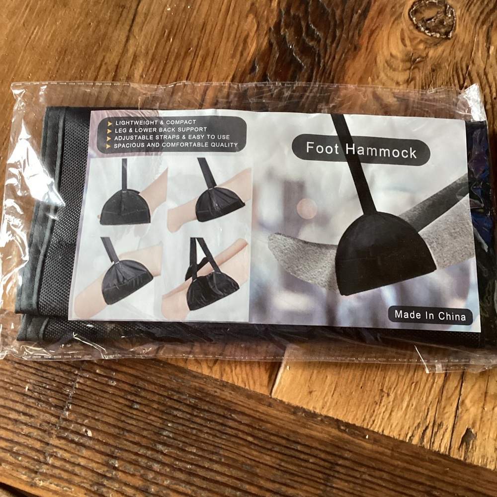 Foot Hammock in black - useful when traveling
